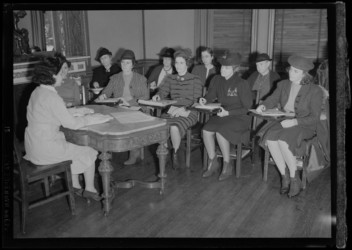 Braille class being taught by Edith De Dominicos