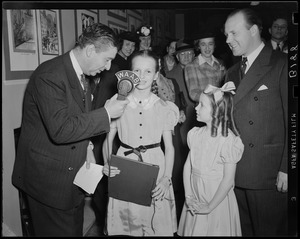 WAAB's Jack Stanley interviewing unidentified girls at Boston Pops concert