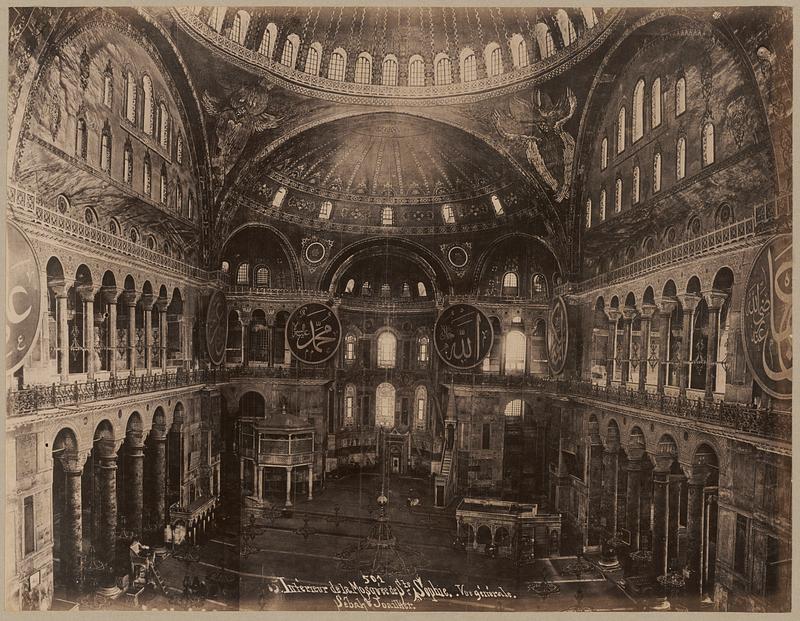 Interieur de la Mosquée de Ste. Sophie. Vue generale