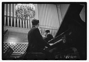 Sanroma Jesus at Boston Pops performance close ups from under the piano