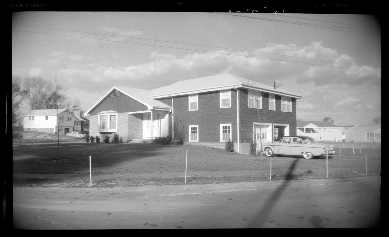 91 Woodbine Circle Digital Commonwealth