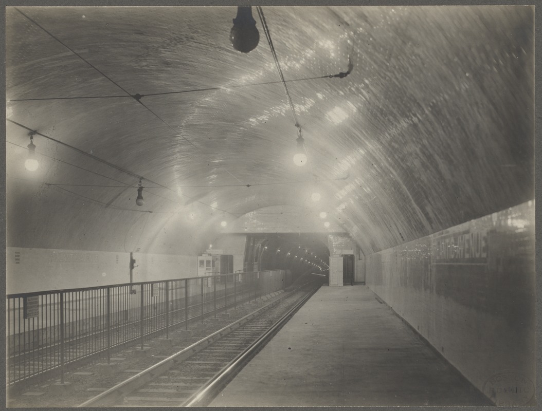 Boston, Massachusetts. East Boston Tunnel. Atlantic Avenue Station, looking east