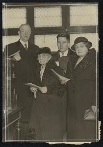 Frederick W. Mansfield, Walter, Mrs. Mansfield, Mrs Rowe. Mrs Catherine Rowe mother in law in front