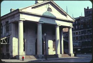 Quincy Market façade