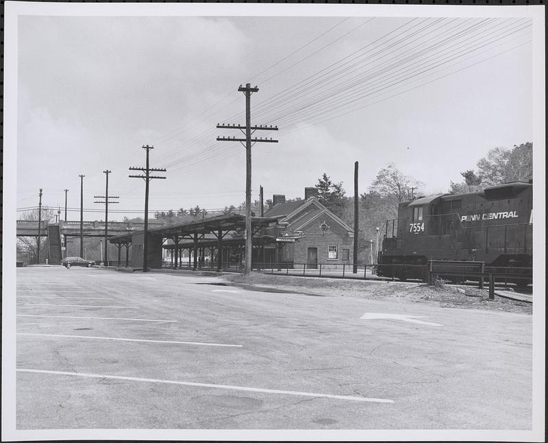 Sharon Station