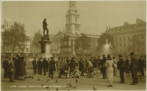 Postcard : London. Trafalgar Square