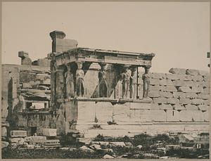 Caryatides prises de face