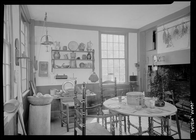 Crowninshield House, Salem: interior - Digital Commonwealth