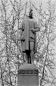 Columbus statue