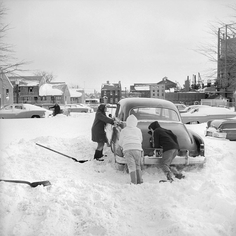 Snow storm, Bay Village, New Bedford