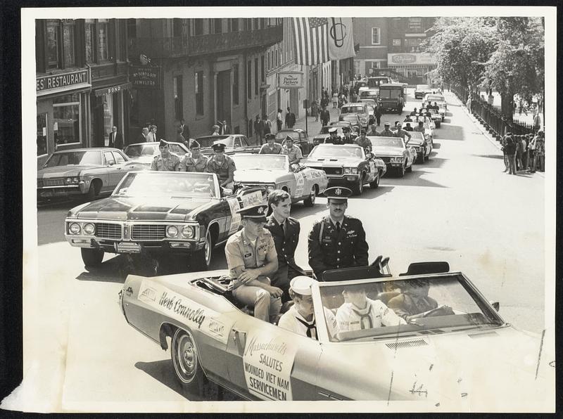 Vets parade up Park st. to state house - Digital Commonwealth