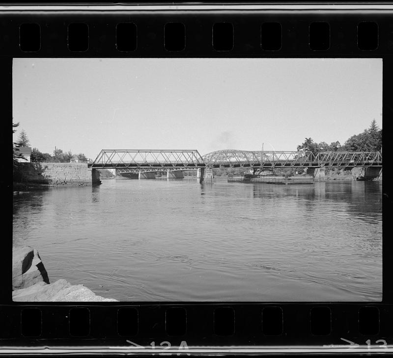 Merrimack River bridges