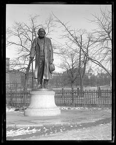 Edward Everett Hale Statue, Public Garden