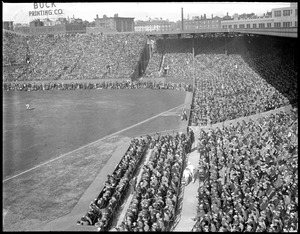 Crowd on right field side, Fenway Park