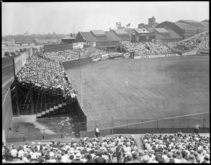Outfield and bleachers, Braves Field