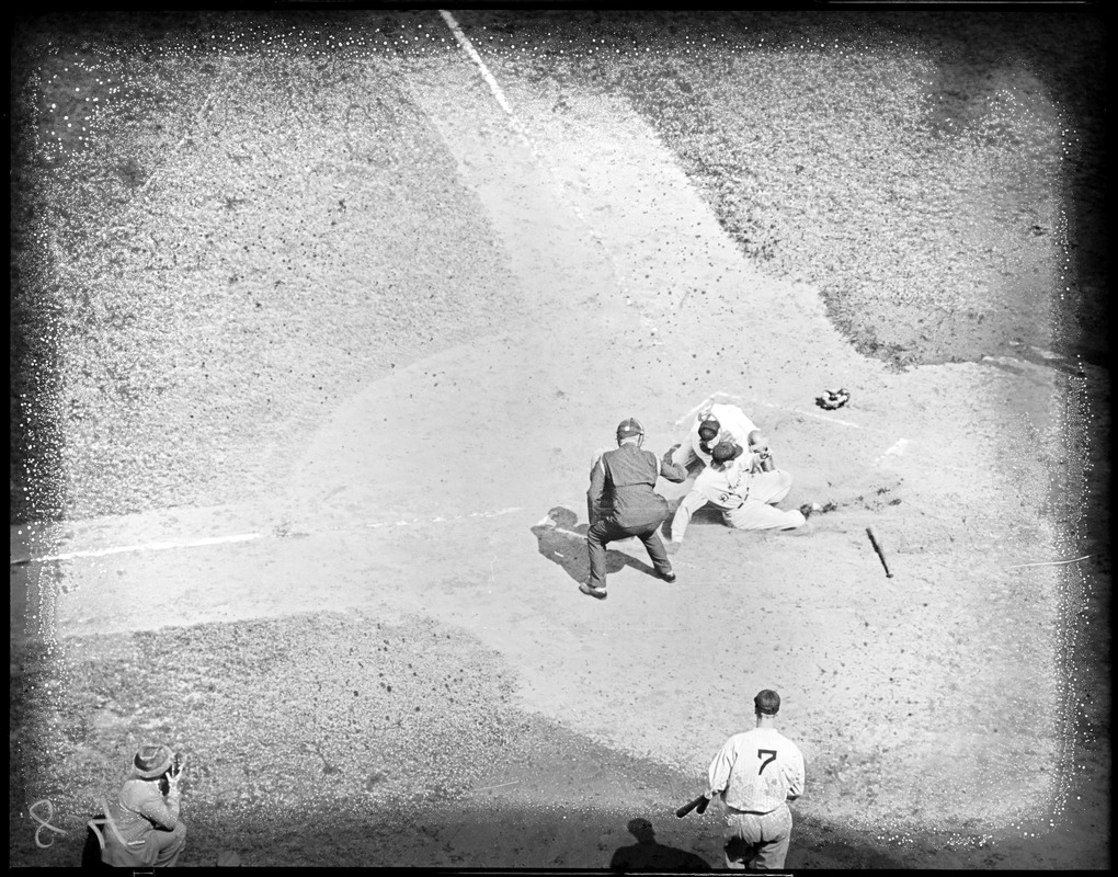 Play at the plate in Red Sox 2-0 victory over Detroit