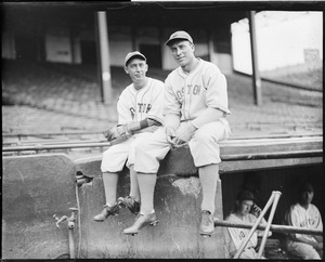Boston Bees players sitting on dugout, Braves field