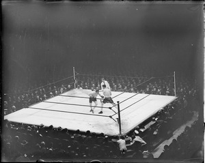 Jim Maloney wins over Con O'Kelley in ten round bout at Boston Garden