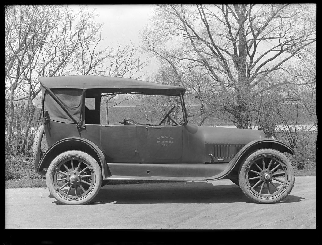 Distribution Department, MWW No. 4 [MDC No. 4], Buick; front and passenger side view; at Chestnut Hill Pumping Stations, Brighton, Mass., May 5, 1920