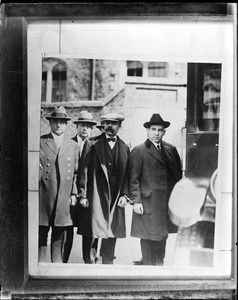 Sacco and Vanzetti taken from jail to court