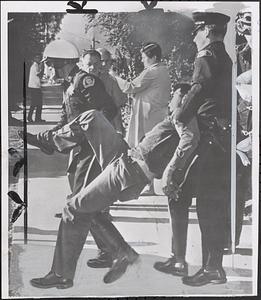 Arrest struggle