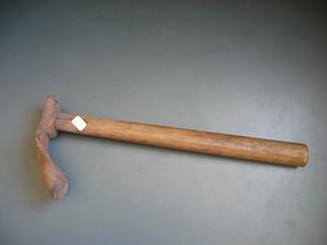 Wooden hand tool