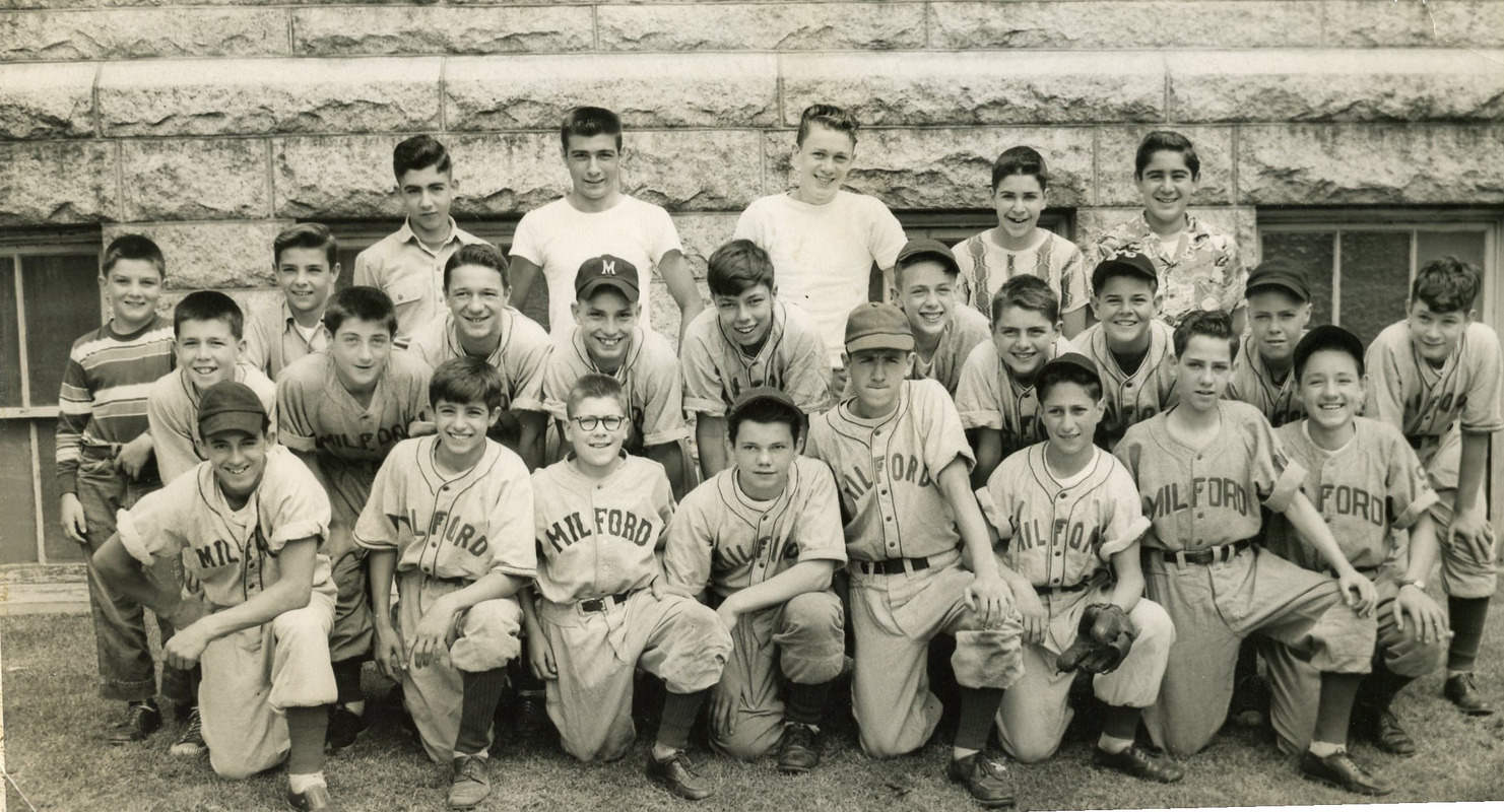 1950s youth baseball team photo