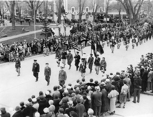 Memorial Day parade 1920s