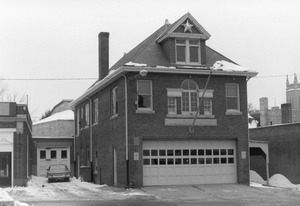 Spruce Street fire station