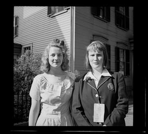 Two girls, Chestnut Street Day