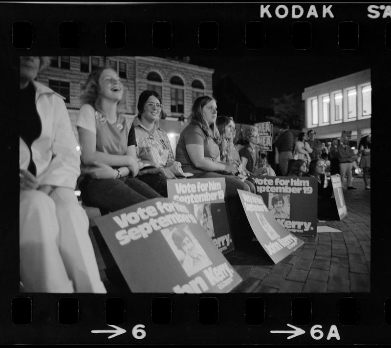 John Kerry supporters, Boston - Digital Commonwealth