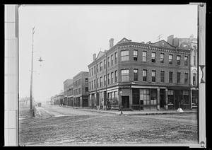 The Winch’s block post office, Main St. and South Ave, looking east down South Ave.