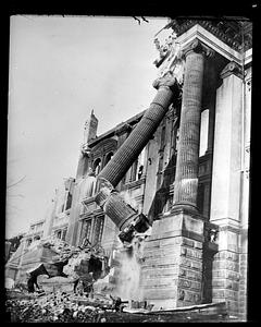 The King County Courthouse on First Hill being demolished