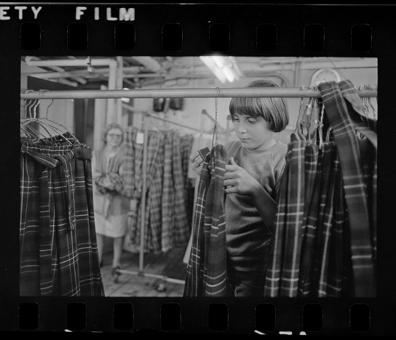 Garment center workers, Kneeland Street, downtown Boston