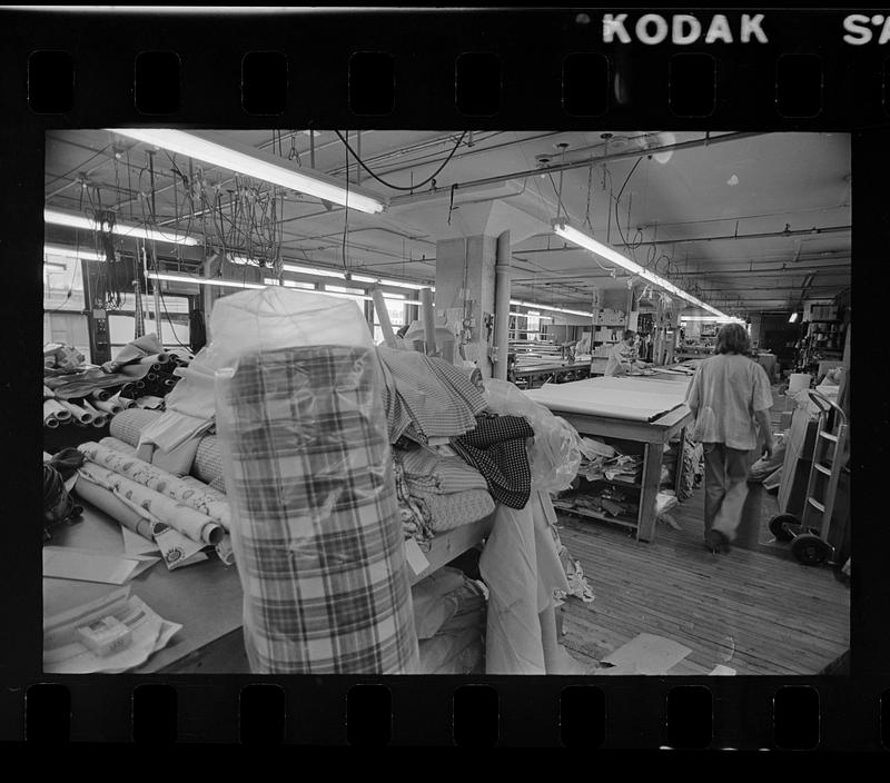 Garment center workers, Kneeland Street, Boston