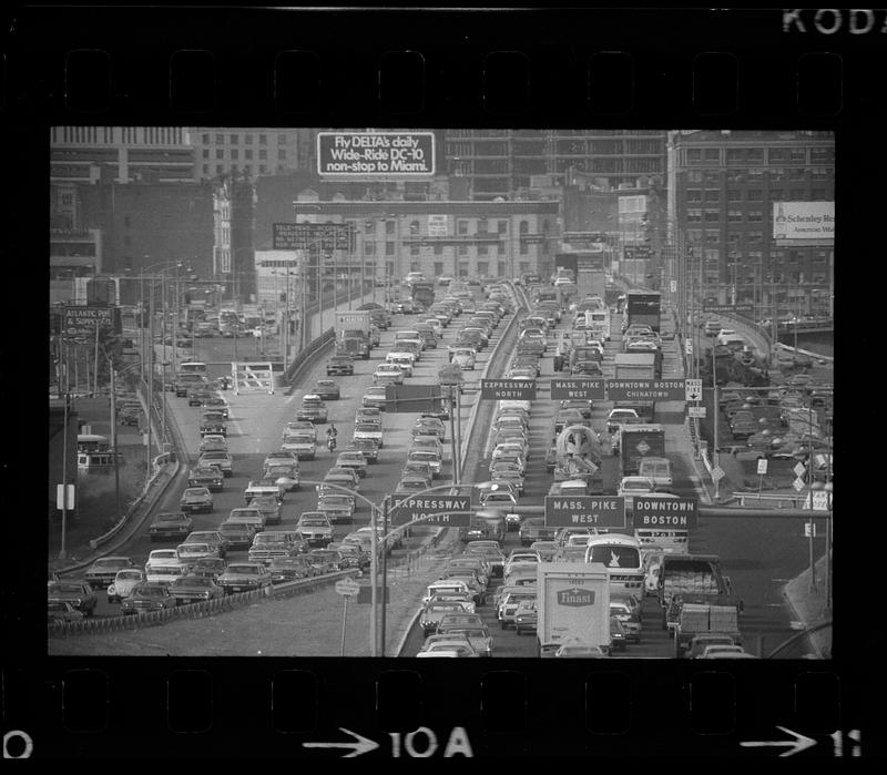 Southbound afternoon traffic, Southeast Expressway, East Boston