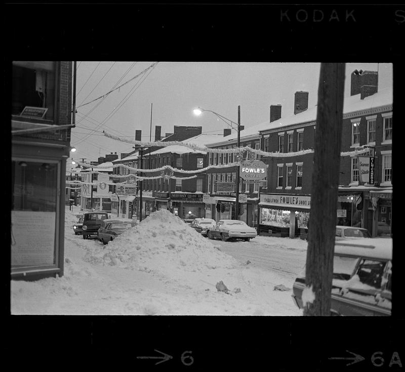 Snow on State Street, Fowles, Middle Street - Digital Commonwealth