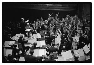 Harvard & Radcliffe Glee Clubs symphony Woodworth conducting, Symphony Hall