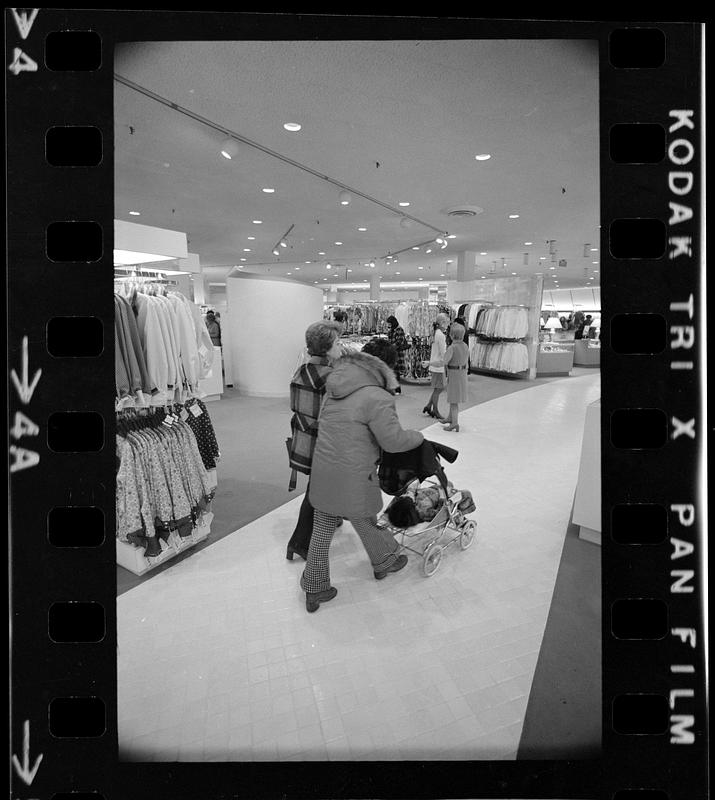 Luxury shopping at Chestnut Hill Mall, Newton - Digital Commonwealth