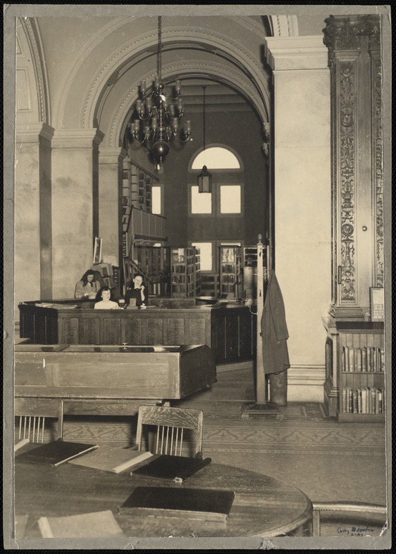 Robbins Library circulation desk
