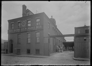 Pabst Brewing Co.'s Milwaukee Beer, Hew England depot. L. Speidel & Co., general agents