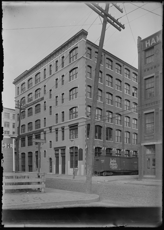 Dwinell & Wright Co., coffees & spices "A" St. front from Melcher