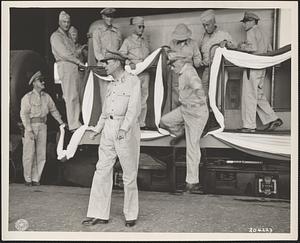 Gen MacArthur returns, Manila, P.I.