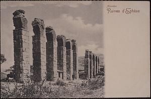 Ruines d'Ephèse aqueduc