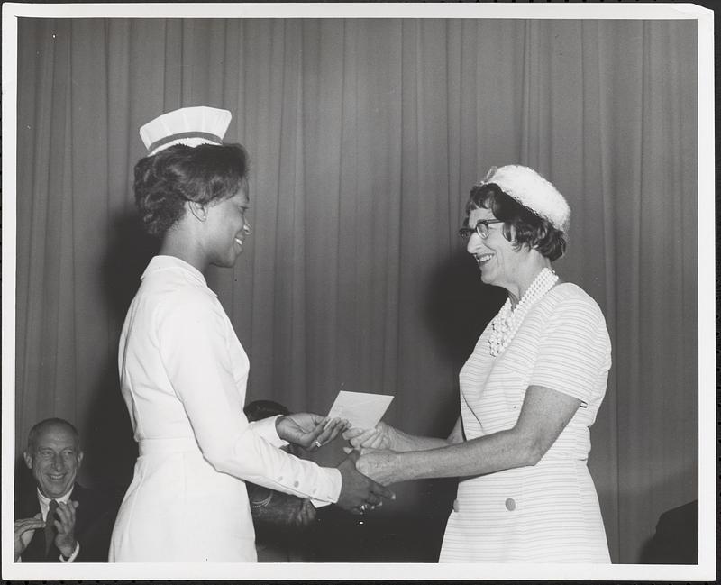 Area nursing graduate wins honor