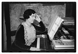 Miss Elizabeth O'Connell