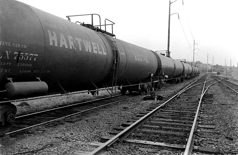 Rail tank cars