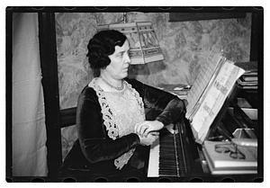 Miss Elizabeth O'Connell