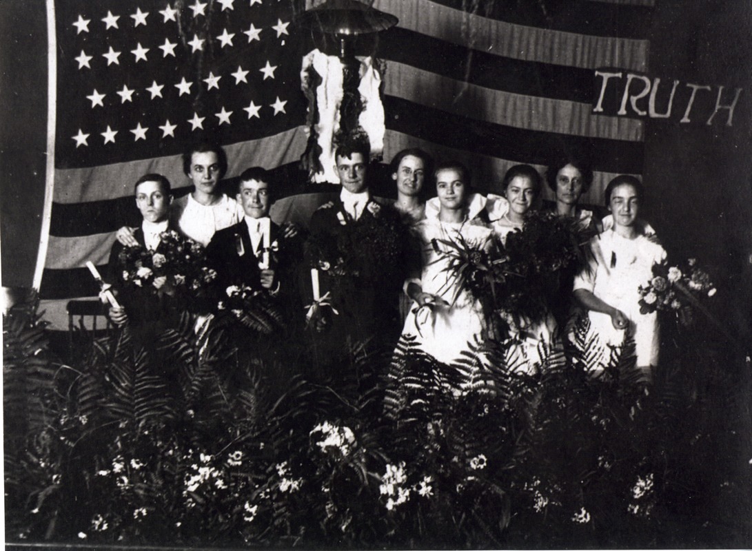 1919 Victory Graduation – Wilbraham School