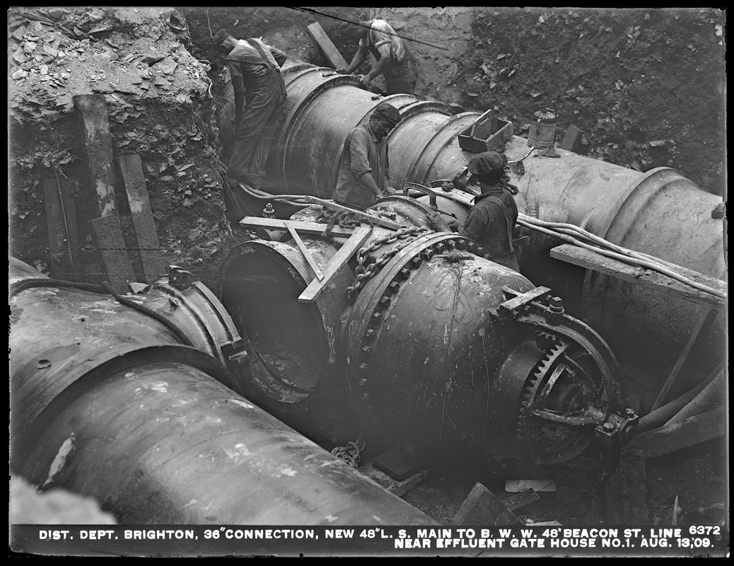 Distribution Department, Low Service Pipe Lines, 36-inch connection of new 48-inch low service main to Boston Water Works 48-inch Beacon Street line, near Effluent Gatehouse No. 1, Brighton, Mass., Aug. 13, 1909